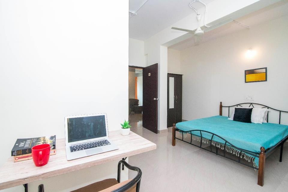 Hotel Buzz Quarter Hyderabad Exterior foto